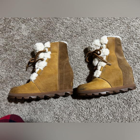 Sorel Joan Wedge II Shearling-Lined Boots Leather Platforms 8.5 - Picture 5 of 9
